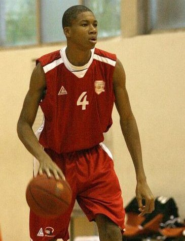 Giannis Antetokounmpo | F